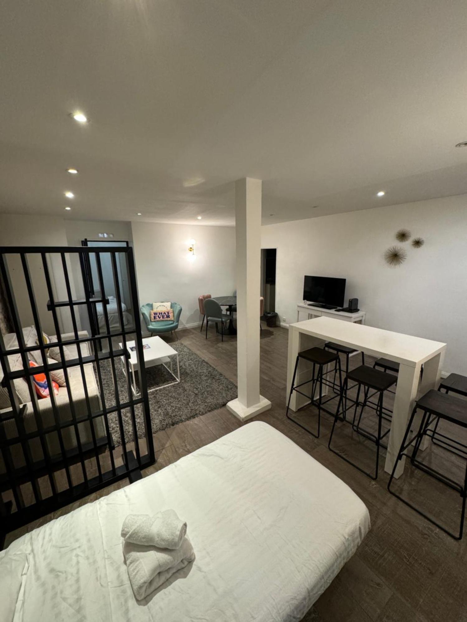 Temple Apartments Paris Exterior photo